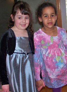 Isabella invited me to her birthday party. (March 20)